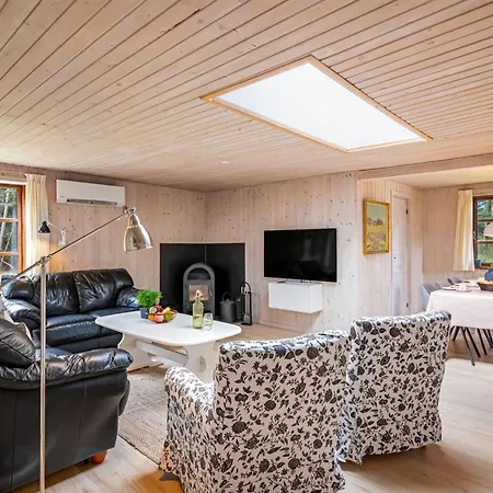 Anet - 1km From The Sea In Western Jutland By Interhome Hotel Vejers Strand
