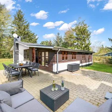 Anet - 1km From The Sea In Western Jutland By Interhome